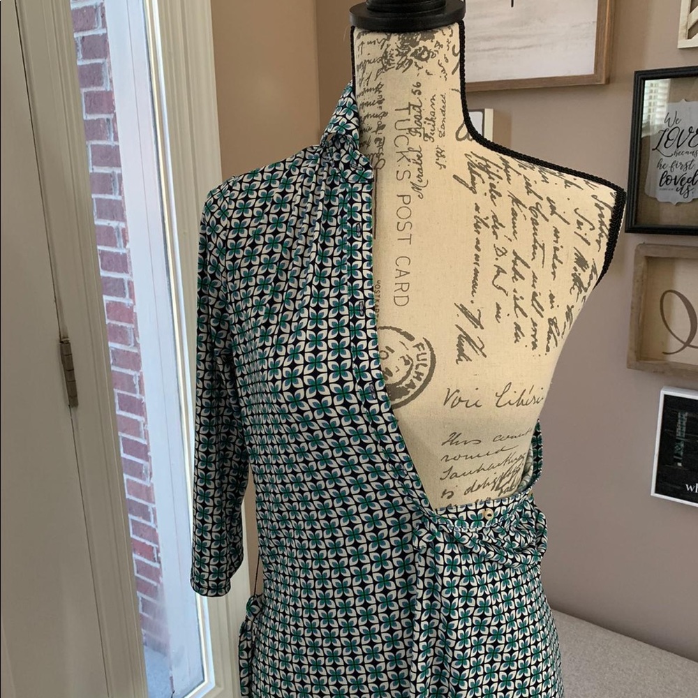 Max Studio Wrap Dress Womens XS Green White Blue - Picture 8 of 8